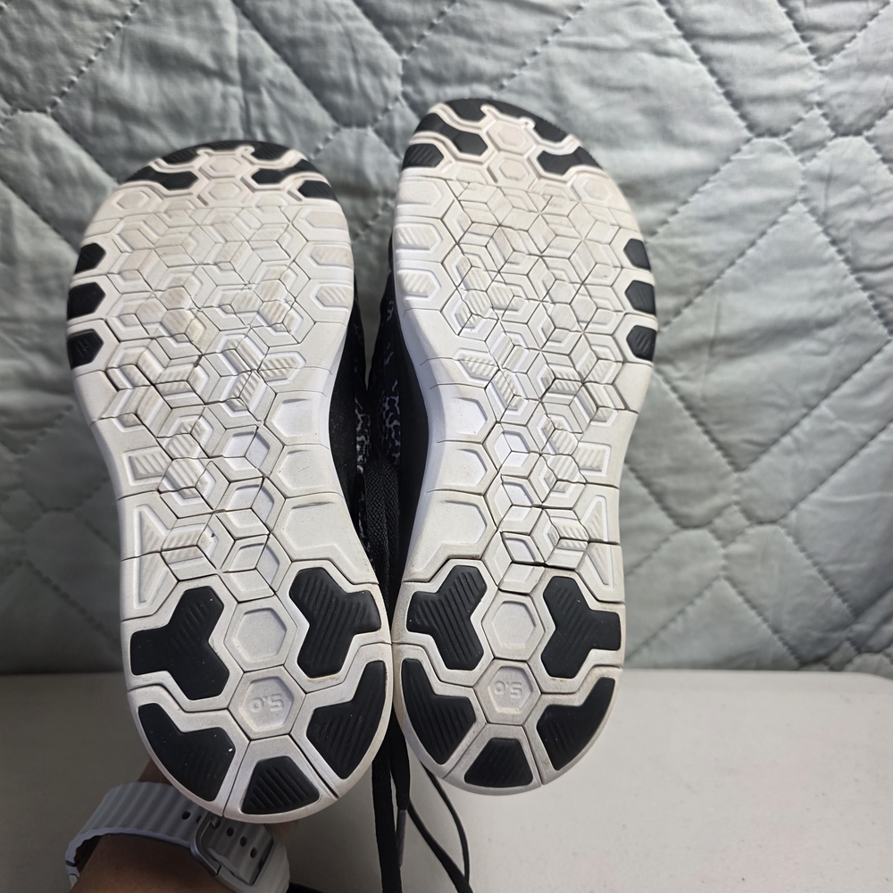 Nike Free 5.0 TR Fit 5 PRT Womens Size 8 Black White Running Shoes 704695-009 - Picture 4 of 7